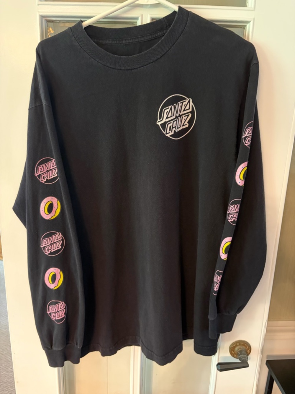 Santa Cruz & Vans Long Sleeve Graphic Tees and Pink short sleeve Santa Cruz LOT